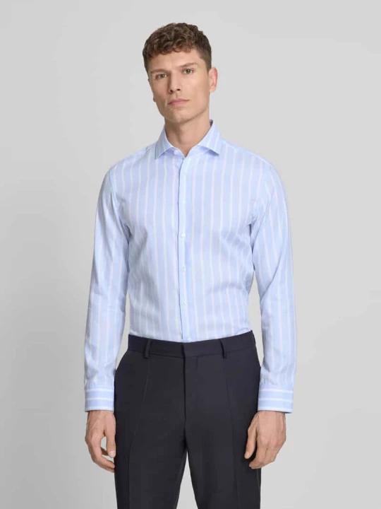 Zdjęcie produktu Koszula biznesowa o kroju slim fit z bawełny z kołnierzykiem typu kent Seidensticker Błękitny