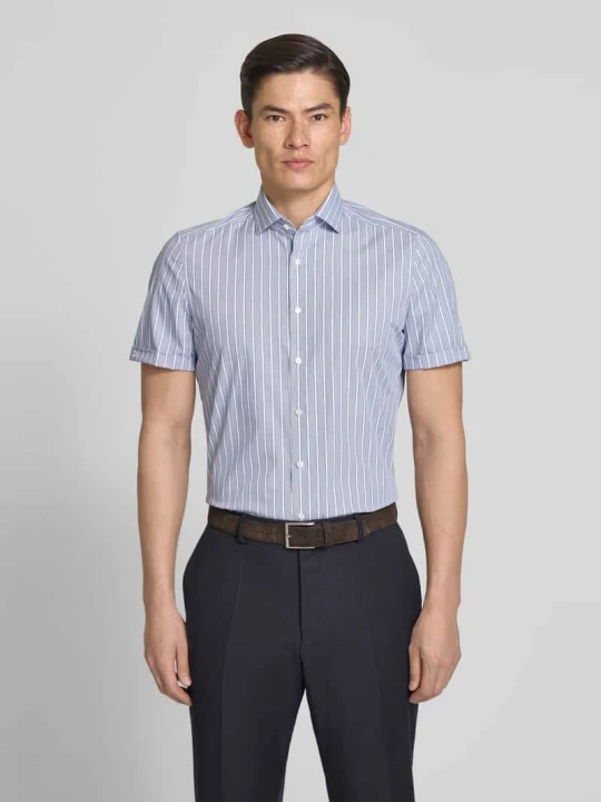 Zdjęcie produktu Koszula biznesowa o kroju slim fit z blokowymi pasami i kołnierzykiem typu kent OLYMP Level 5 Granatowy