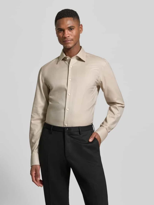Zdjęcie produktu Koszula biznesowa o kroju slim fit z czystej bawełny model 'HANK' Boss Beżowy