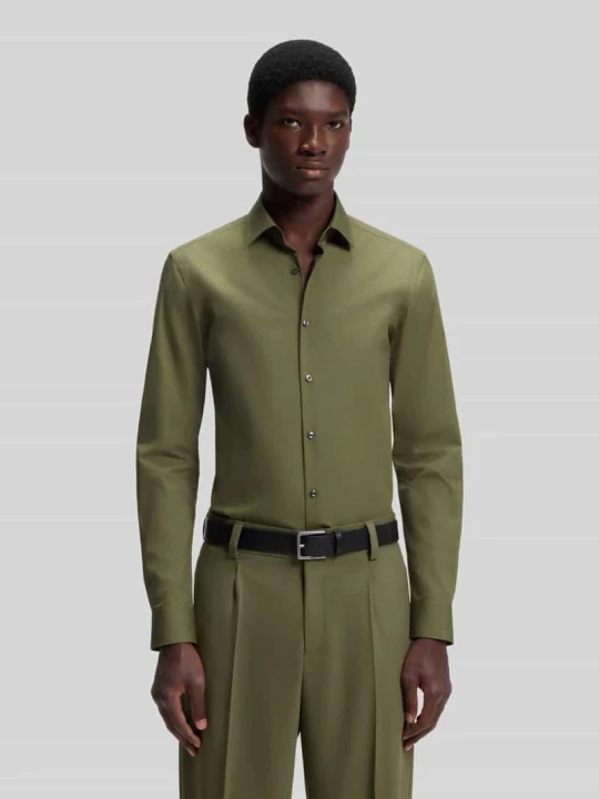 Zdjęcie produktu Koszula biznesowa o kroju slim fit z czystej bawełny model 'KENNO' Hugo Oliwkowy