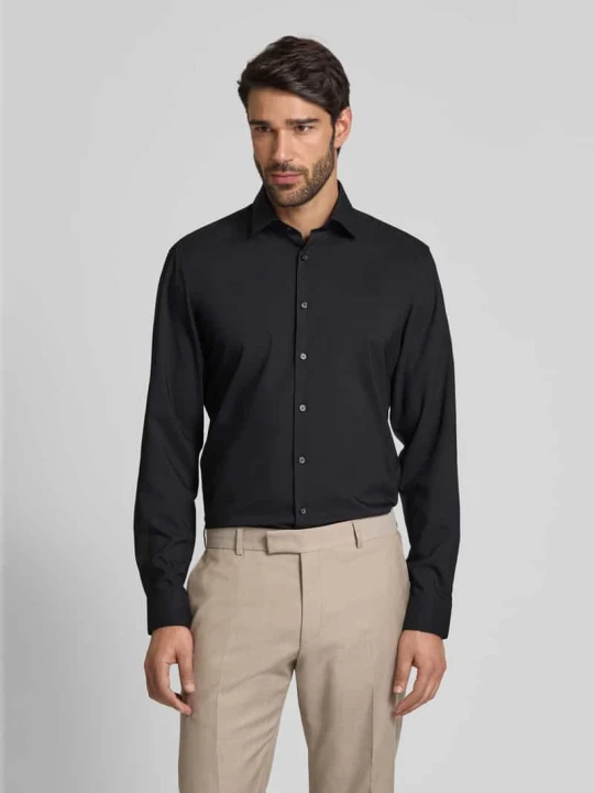 Zdjęcie produktu Koszula biznesowa o kroju slim fit z kołnierzykiem typu kent Jake*s Czarny