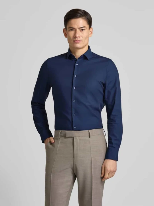 Zdjęcie produktu Koszula biznesowa o kroju slim fit z dodatkiem streczu OLYMP Level 5 Granatowy