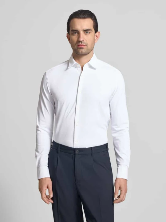 Zdjęcie produktu Koszula biznesowa o kroju slim fit w fakturze Model 'ERMO' Hugo Biały