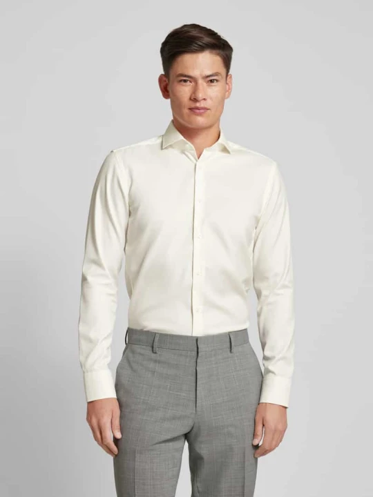 Zdjęcie produktu Koszula biznesowa o kroju slim fit z drobnego twillu Boss Écru