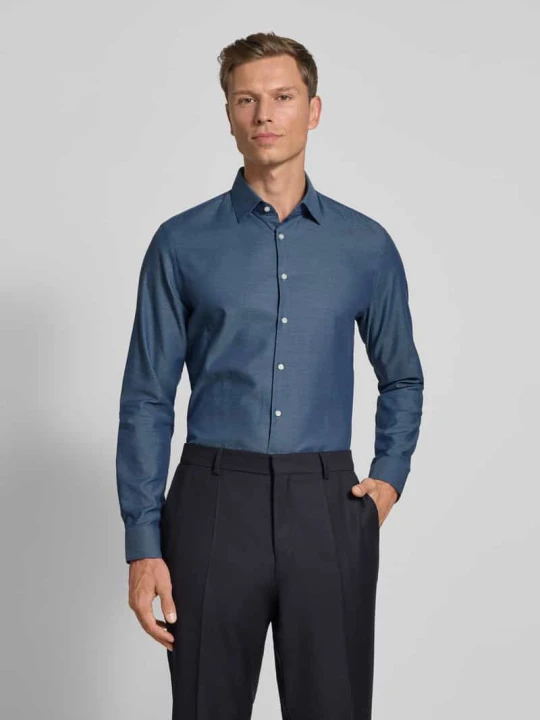 Zdjęcie produktu Koszula biznesowa o kroju slim fit z kołnierzykiem typu kent Jake*s Błękitny