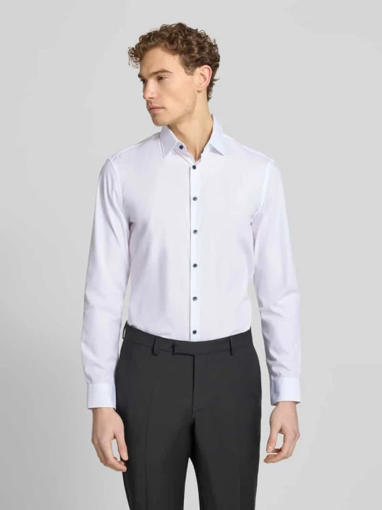 Zdjęcie produktu Koszula biznesowa o kroju slim fit z kołnierzykiem typu kent Jake*s Biały