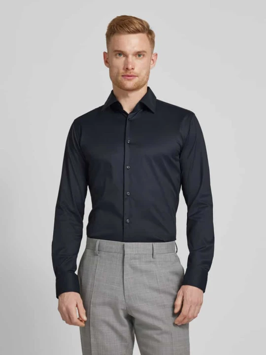 Zdjęcie produktu Koszula biznesowa o kroju slim fit z drobnego twillu z dodatkiem streczu Boss Czarny