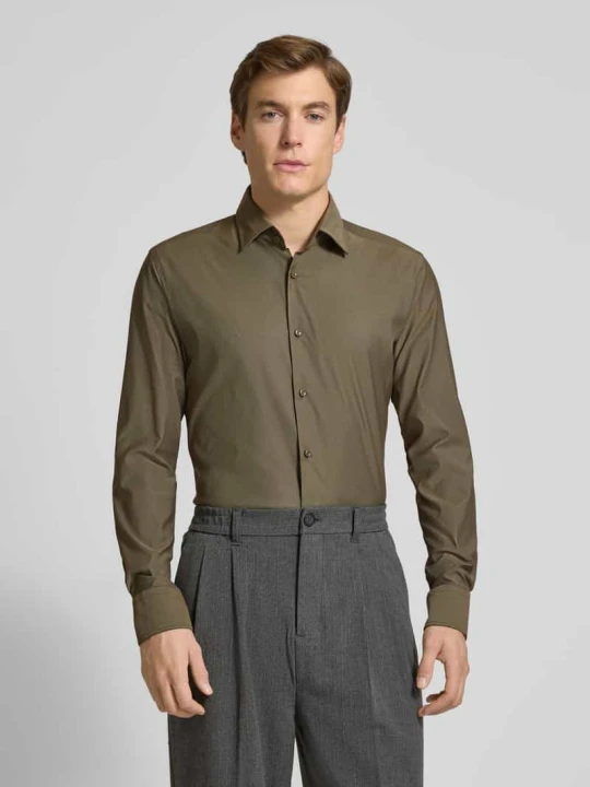 Zdjęcie produktu Koszula biznesowa o kroju slim fit ze splotu twill model „HANK” Boss Oliwkowy