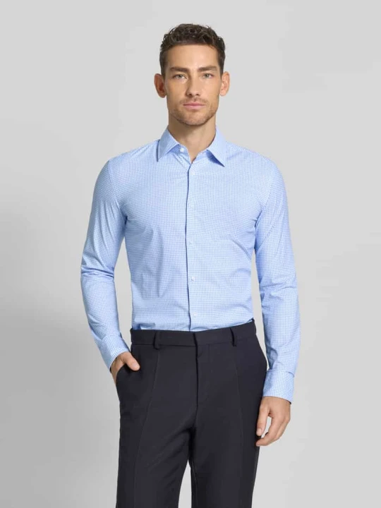 Zdjęcie produktu Koszula biznesowa o kroju slim fit z kołnierzykiem typu kent model 'P-HANK-K-261' Boss Błękitny