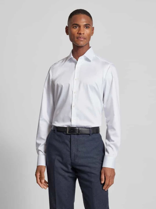 Zdjęcie produktu Koszula biznesowa o kroju slim fit z kołnierzykiem typu kent OLYMP Level 5 Biały