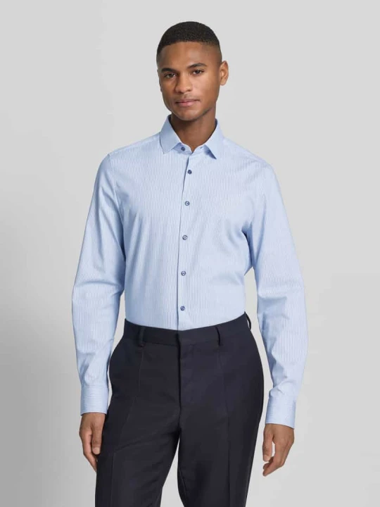 Zdjęcie produktu Koszula o kroju slim fit biznes z kołnierzykiem typu kent OLYMP Level 5 Błękitny