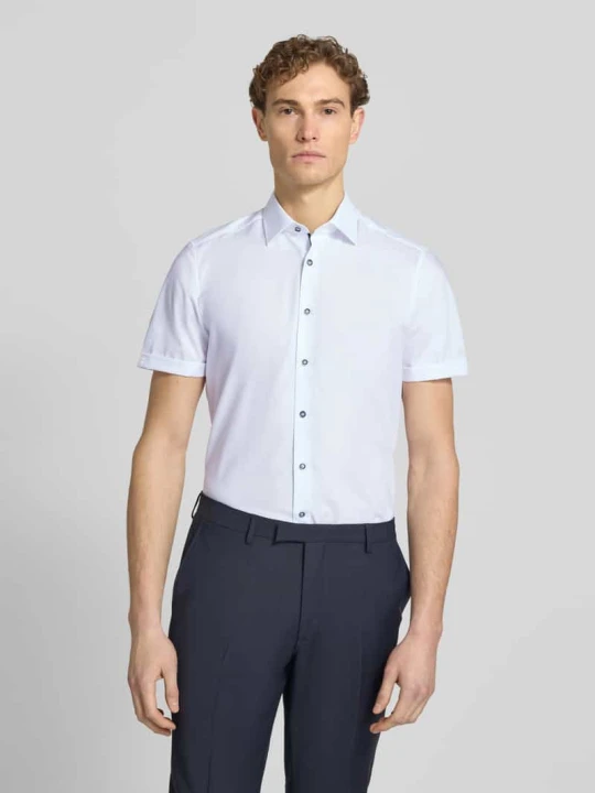 Zdjęcie produktu Koszula biznesowa o kroju slim fit z kołnierzykiem typu kent OLYMP Level 5 Biały