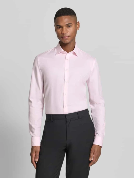 Zdjęcie produktu Koszula biznesowa o kroju slim fit z kołnierzykiem typu kent OLYMP No. Six Różowawy