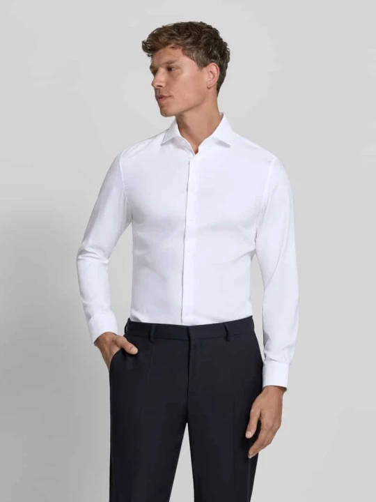 Zdjęcie produktu Koszula biznesowa o kroju slim fit z kołnierzykiem typu kent Seidensticker Biały