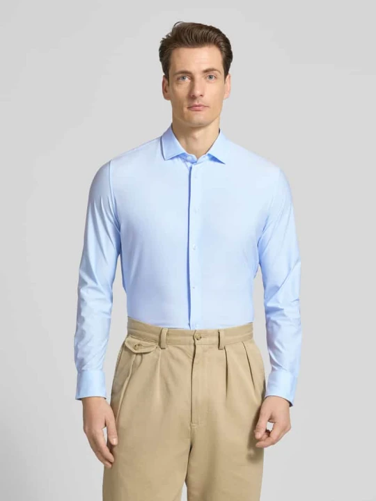 Zdjęcie produktu Koszula biznesowa o kroju slim fit z listwą guzikową CRUNA Jasnoniebieski