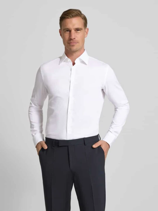 Zdjęcie produktu Koszula biznesowa o kroju slim fit z mieszanki bawełny model 'HANK' Boss Biały