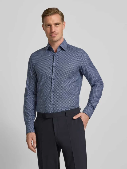 Zdjęcie produktu Koszula biznesowa o kroju slim fit z mieszanki lyocellu i bawełny model „HANK” Boss Granatowy