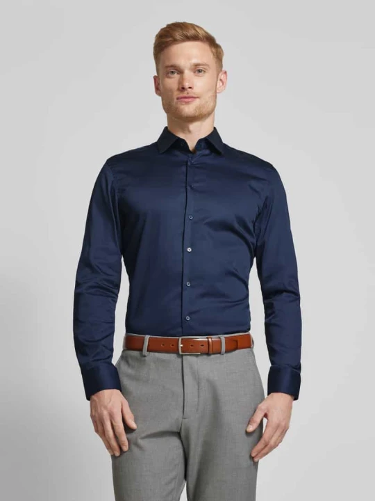 Zdjęcie produktu Koszula biznesowa krój slim fit z kołnierzykiem kent z satyny Seidensticker Granatowy