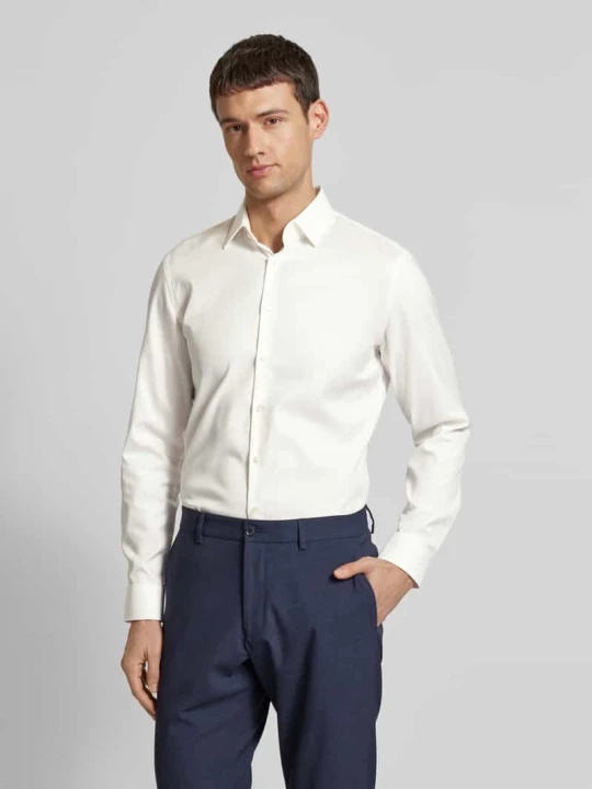 Zdjęcie produktu Koszula o kroju slim fit biznes z kołnierzykiem typu kent Jake*s Écru