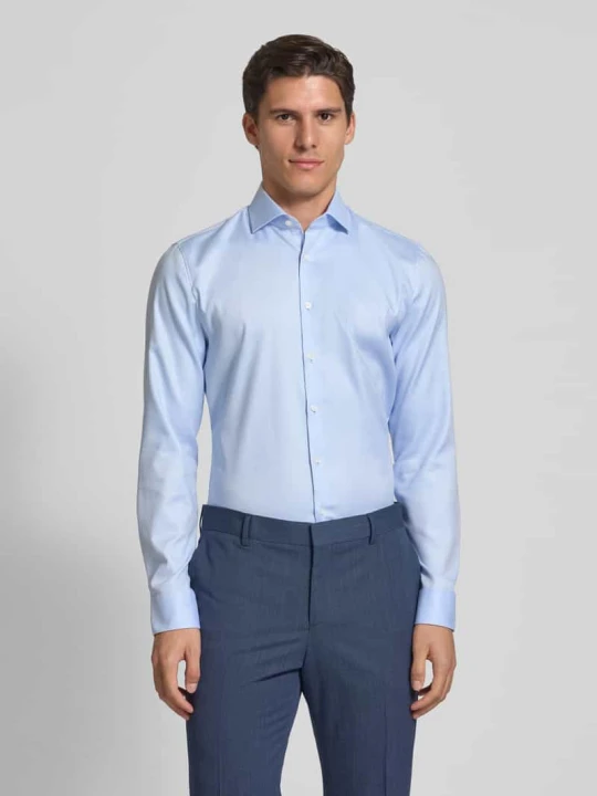 Zdjęcie produktu Koszula biznesowa o kroju super slim fit z kołnierzykiem typu kent model ‘Royal’ OLYMP No. Six Błękitny