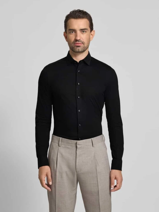 Zdjęcie produktu Koszula biznesowa o kroju super slim fit z kołnierzykiem typu kent OLYMP No. Six Czarny