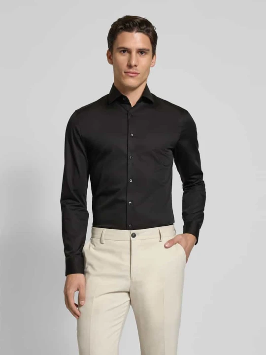 Zdjęcie produktu Koszula biznesowa o kroju super slim fit z kołnierzykiem typu kent OLYMP No. Six Czarny