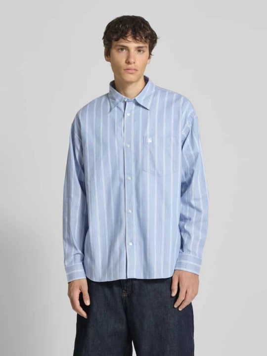 Zdjęcie produktu Koszula casual o kroju regular fit z kołnierzykiem kent i przeszyciem z logo Carhartt WIP Błękitny