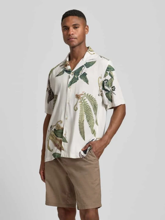 Zdjęcie produktu Koszula casual o kroju regular fit z kołnierzykiem kent model 'Kawai' JOOP! Złamany biały