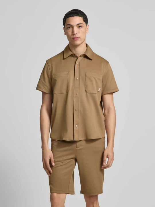 Zdjęcie produktu Koszula casual z kieszenią na piersi, krój regular fit, model 'ADRIAN' Blend Średniobrązowy