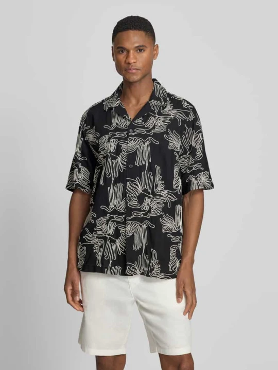 Zdjęcie produktu Koszula casual z kwiatowym haftem allover model 'Liam' Les Deux Czarny