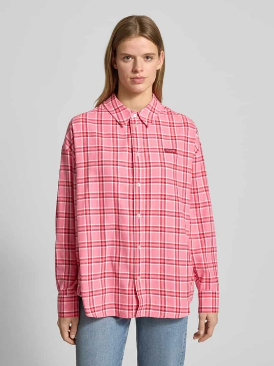 Zdjęcie produktu Koszula casualowa o kroju oversized z detalem z logo Model 'Vivian' Oh April Brudnoróżowy
