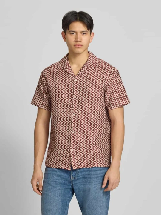 Zdjęcie produktu koszula casualowa o kroju regular fit we wzorze na całej powierzchni model 'MONTAUK' Jack&Jones Ciemnoczerwony