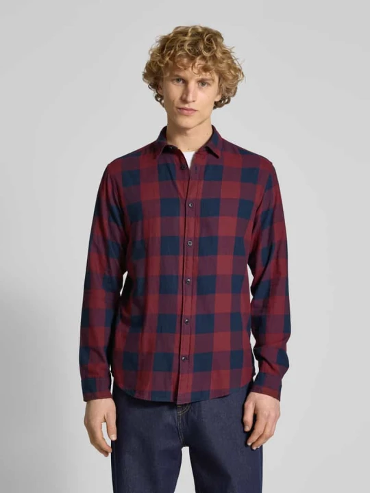 Zdjęcie produktu Koszula casualowa o kroju regular fit z diagonalu model ‘Gingham’ Jack&Jones Ciemnoczerwony
