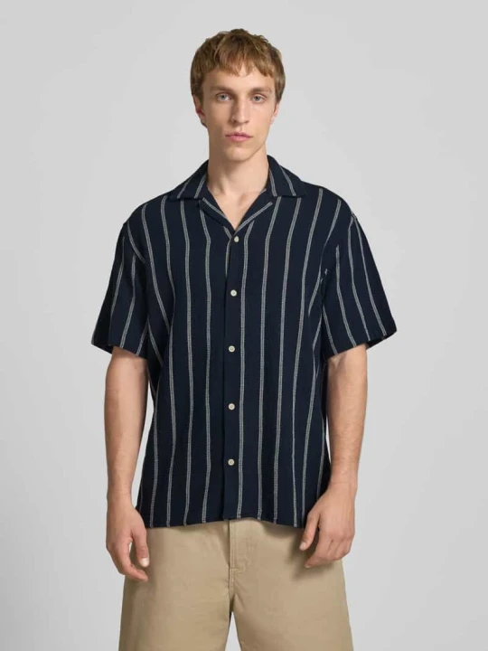 Zdjęcie produktu koszula casualowa o kroju regular fit z fakturowanym wzorem model 'COBA' Jack&Jones Granatowy