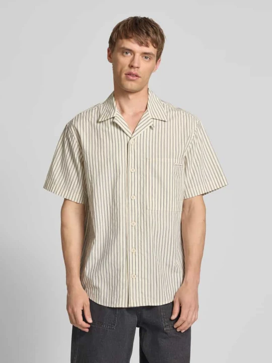 Zdjęcie produktu Koszula casualowa o kroju regular fit z kieszenią na piersi Calvin Klein Jeans Beżowy