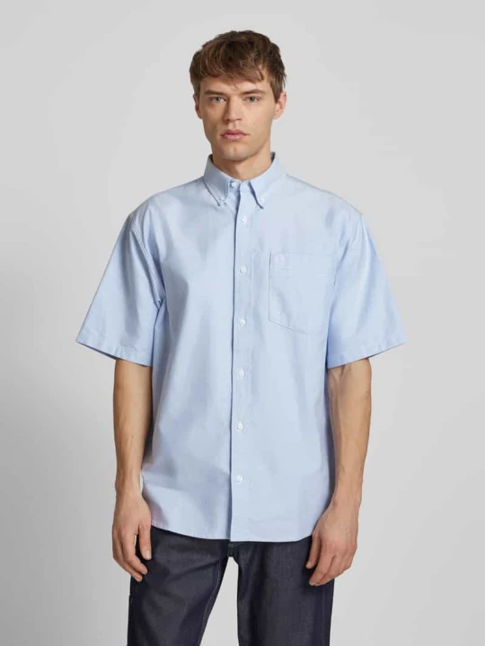 Zdjęcie produktu Koszula casualowa o kroju regular fit z kieszenią na piersi model ‘BRAXTON’ Carhartt WIP Jasnoniebieski