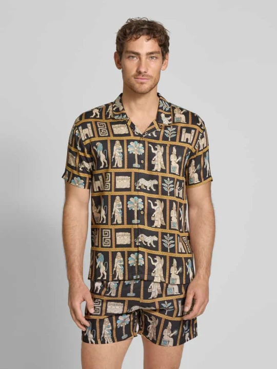 Zdjęcie produktu Koszula casualowa o kroju regular fit z kieszenią na piersi model ‘Mesopotamia’ BOARDIES Czarny