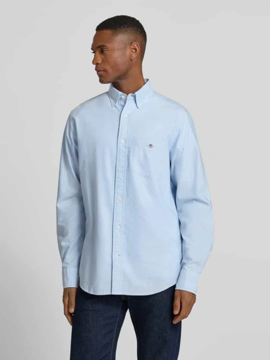 Zdjęcie produktu Koszula casualowa o kroju regular fit z kieszenią na piersi model ‘OXFORD’ Gant Jasnoniebieski