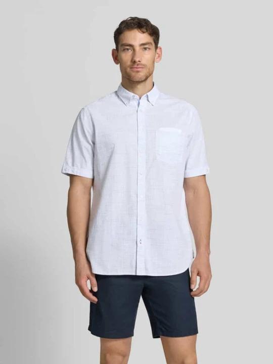 Zdjęcie produktu Koszula casualowa o kroju regular fit z kołnierzykiem typu button down Christian Berg Biały