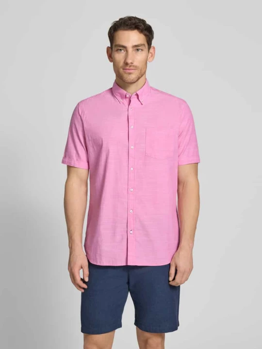 Zdjęcie produktu Koszula casualowa o kroju regular fit z kołnierzykiem typu button down Christian Berg Mocnoróżowy