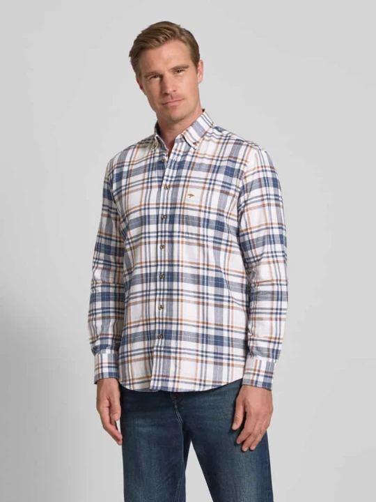 Zdjęcie produktu Koszula casualowa o kroju regular fit z kołnierzykiem typu button down FYNCH-HATTON Granatowy