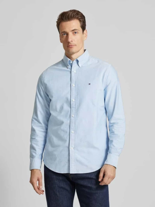 Zdjęcie produktu Koszula casualowa o kroju regular fit z kołnierzykiem typu button down Tommy Hilfiger Jasnoniebieski