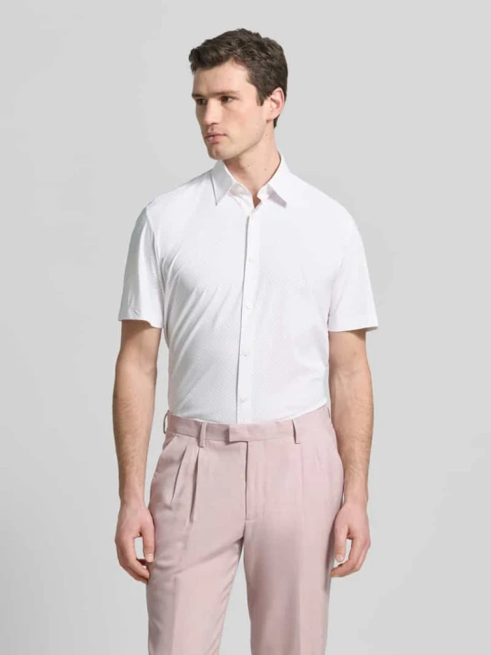 Zdjęcie produktu Koszula casualowa o kroju regular fit z kołnierzykiem typu kent model 'LIAM' Boss Morelowy