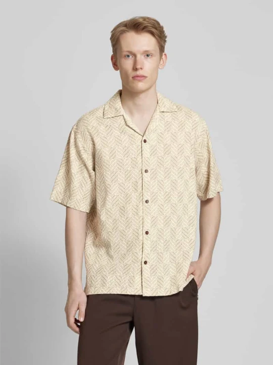 Zdjęcie produktu Koszula casualowa o kroju regular fit z kołnierzykiem typu resort model ‘BLUVINCENT’ Jack&Jones Beżowy