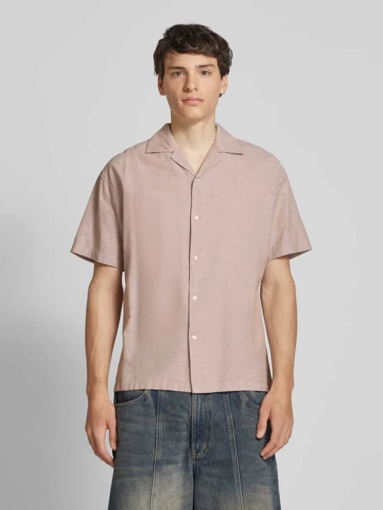 Zdjęcie produktu Koszula casualowa o kroju regular fit z kołnierzykiem typu resort model ‘BREEZE’ Jack&Jones Piaskowy
