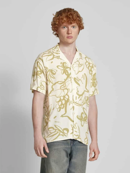 Zdjęcie produktu Koszula casualowa o kroju regular fit z kołnierzykiem typu resort model ‘LUKE’ Jack&Jones Złamany biały