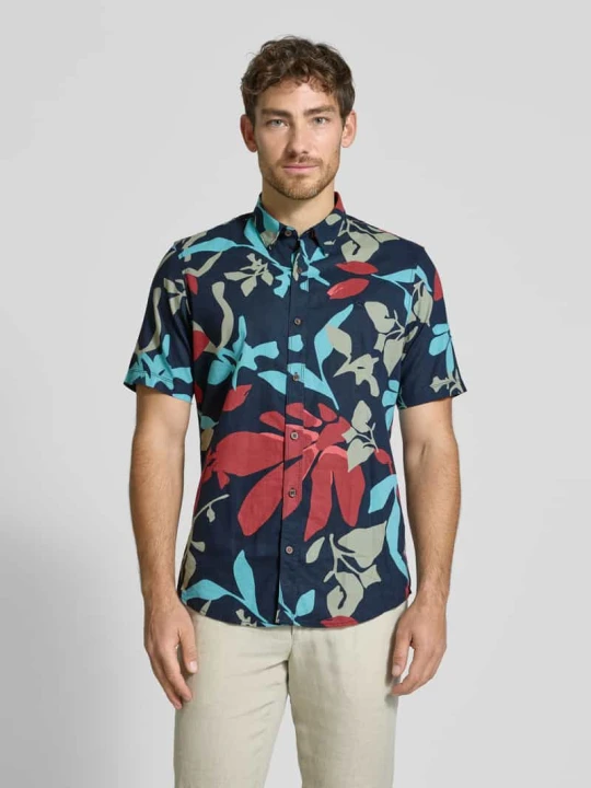 Zdjęcie produktu Koszula casualowa o kroju regular fit z kołnierzykiem typu under button down Lerros Ciemnoniebieski