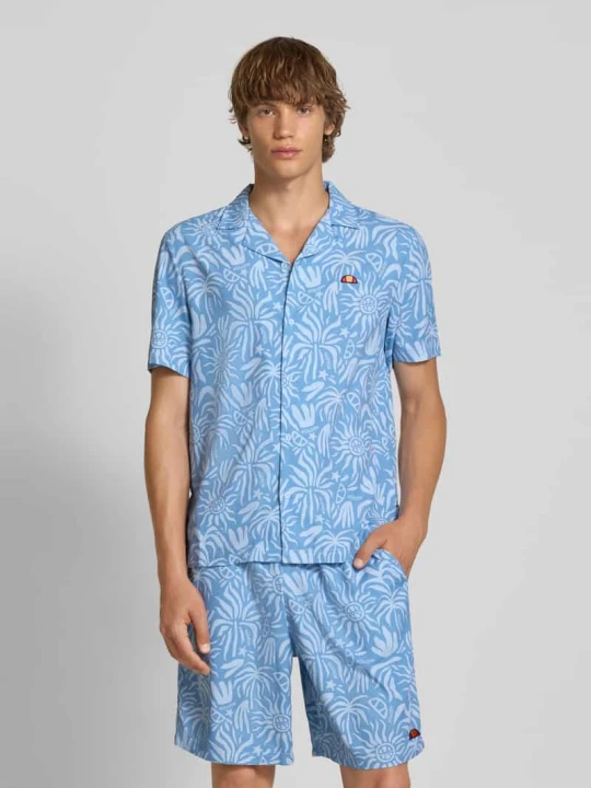 Zdjęcie produktu Koszula casualowa o kroju regular fit z naszywką z logo model ‘SUNNAMI’ Ellesse Jasnoniebieski