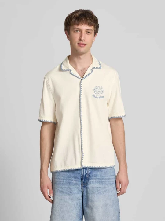 Zdjęcie produktu Koszula casualowa o kroju regular fit z obszytą krawędzią i kołnierzem z połami REVIEW Écru