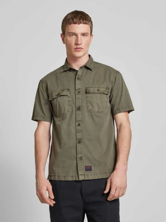 Zdjęcie produktu Koszula casualowa o kroju regular fit z rękawem o dł. 1/2 model ‘Military’ Superdry Khaki